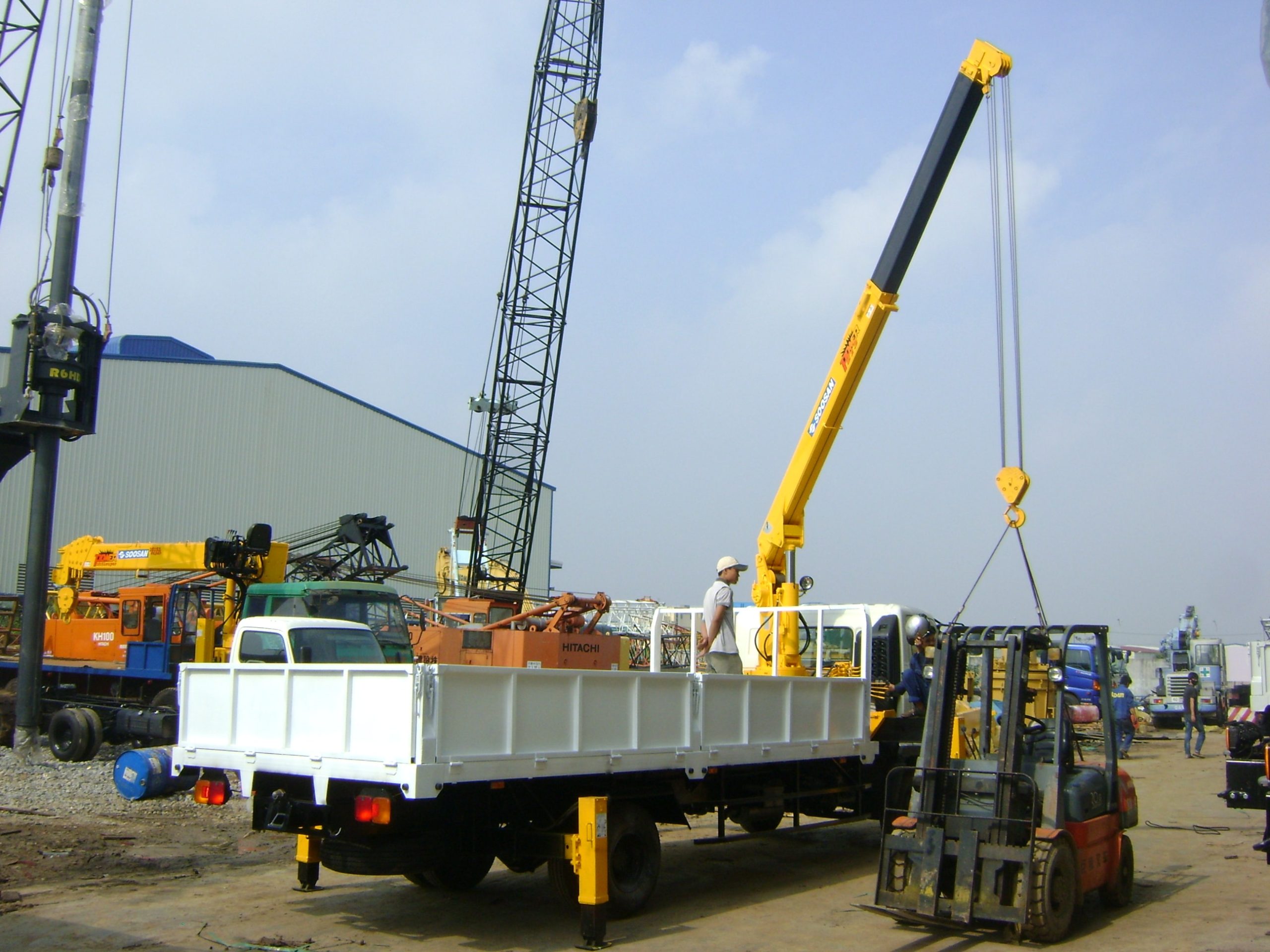 Dịch vụ xe cẩu Hà Tĩnh