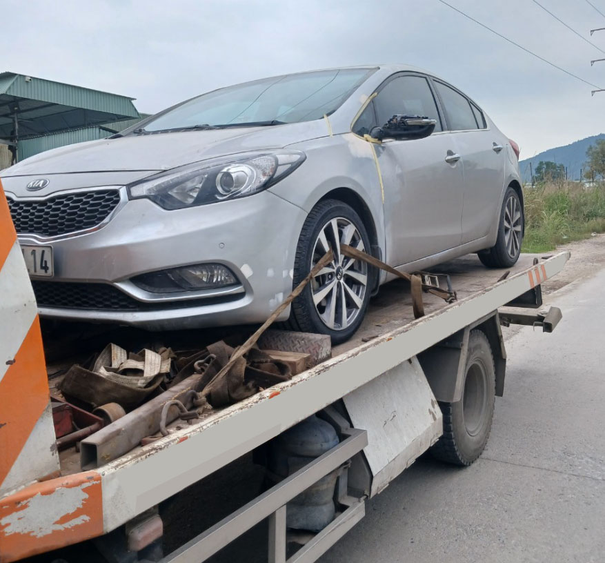 Cuu ho xe hu hong tai Nho Quan Ninh Binh 1