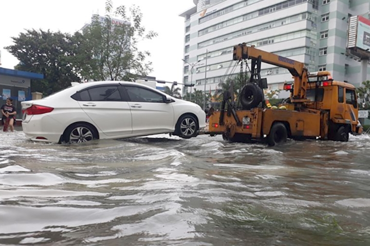 cuu ho xe ngap nuoc 11301433