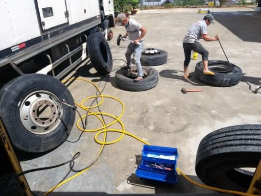 Có nên thuê dịch vụ làm lốp lưu động cao tốc Hà Tĩnh
