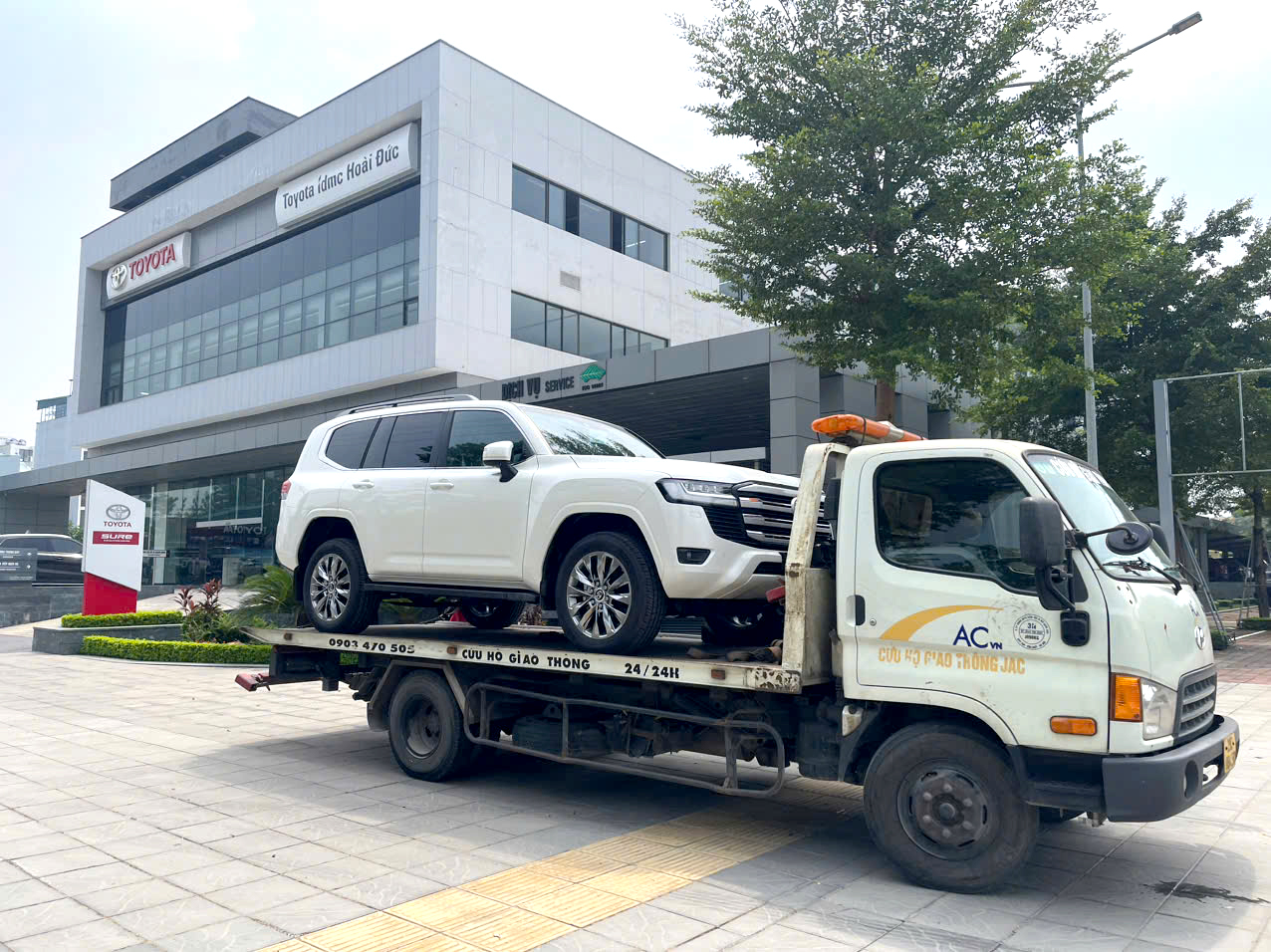 Thuê Xe Cứu Hộ Ô Tô 24/7 – Báo Giá Nhanh, Hỗ Trợ Toàn Diện